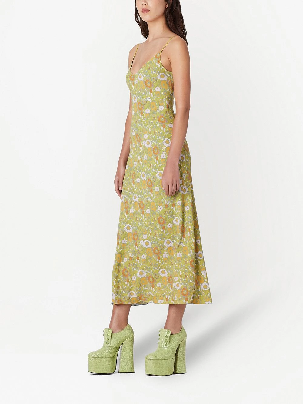Buy π Marc Jacobs Floral print bias slipπ dress 𧨠5 Marc Jacobs floral-print bias slip dress
